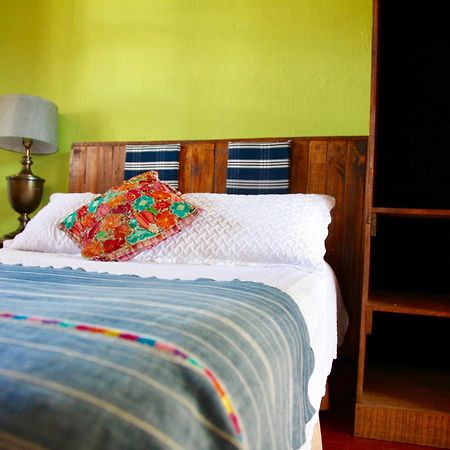 Hostal Antigueeno Antigua Екстер'єр фото