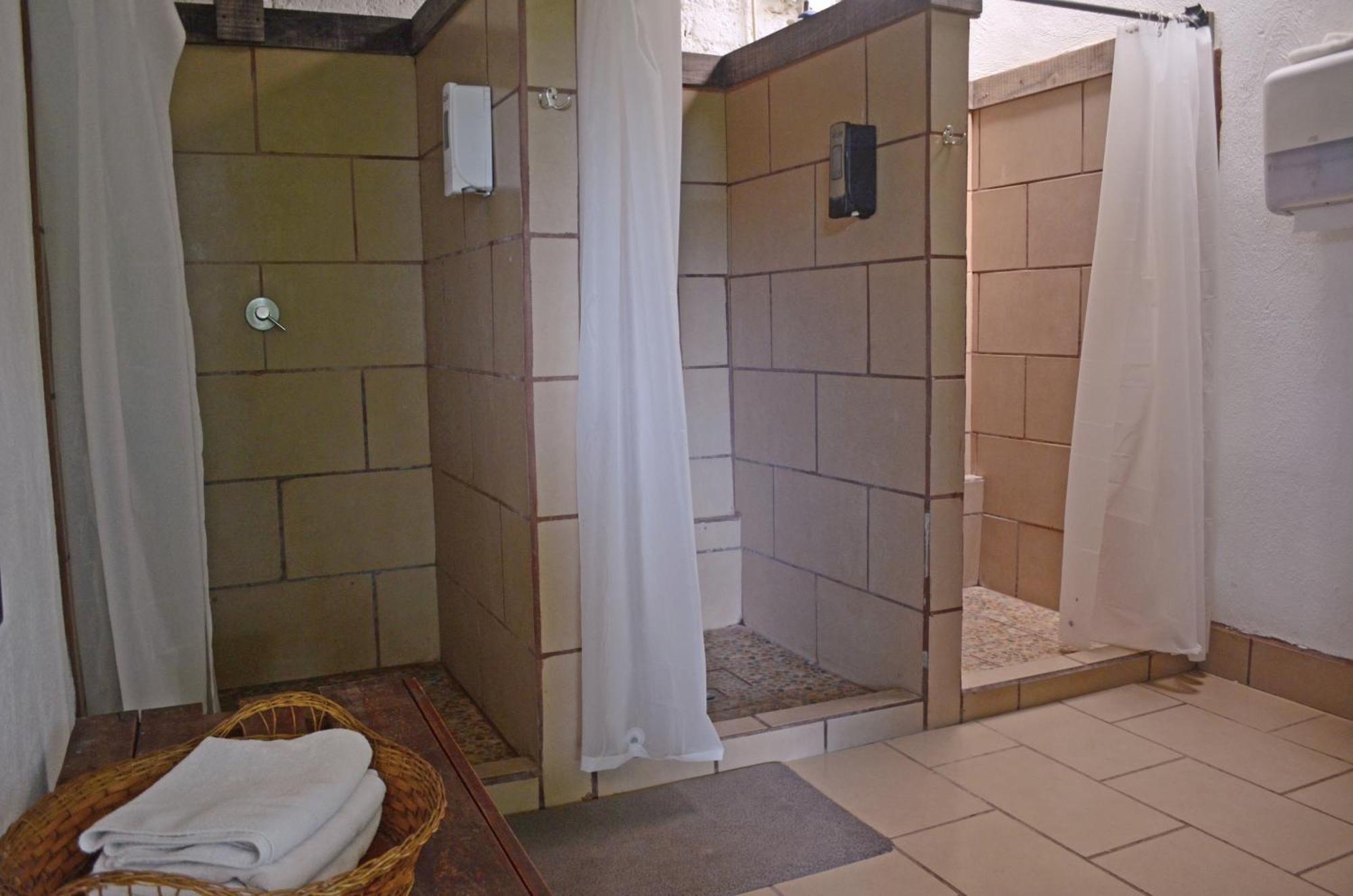 Hostal Antigueeno Antigua Екстер'єр фото