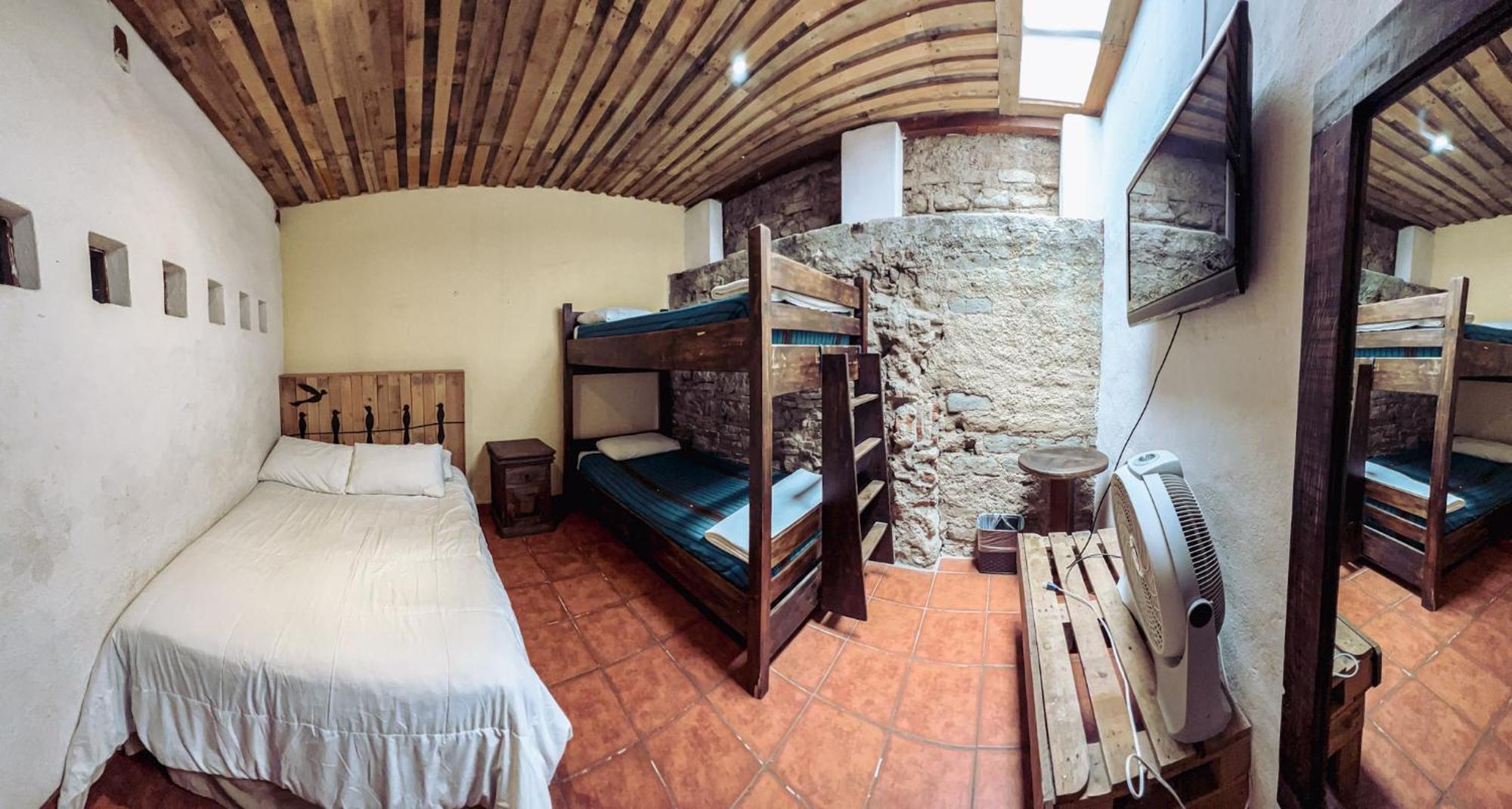 Hostal Antigueeno Antigua Екстер'єр фото