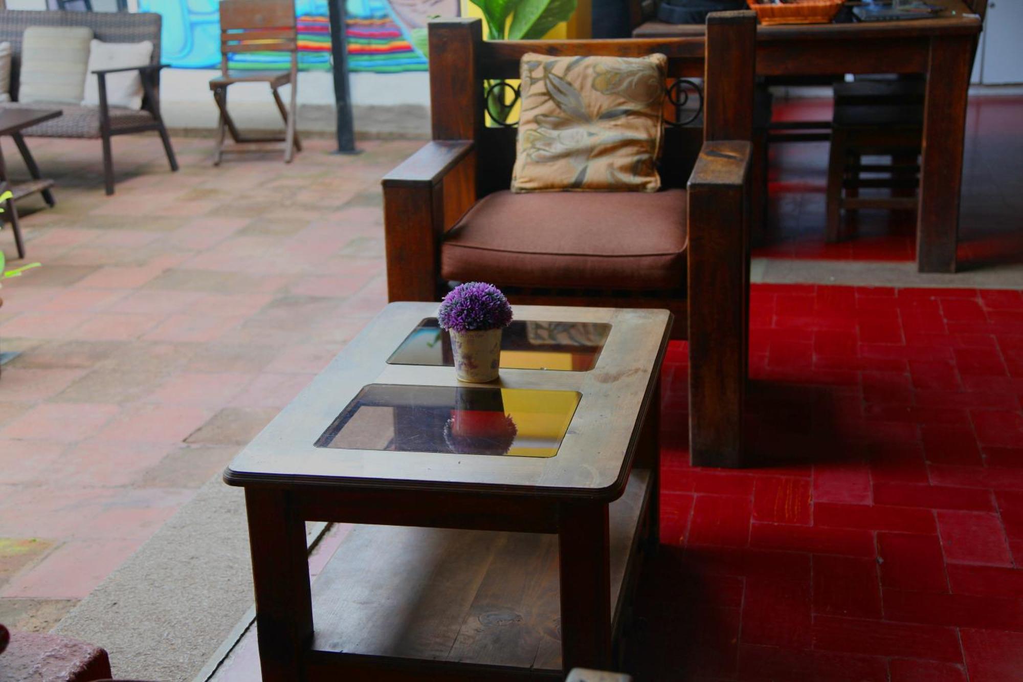 Hostal Antigueeno Antigua Екстер'єр фото