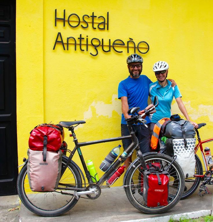 Hostal Antigueeno Antigua Екстер'єр фото